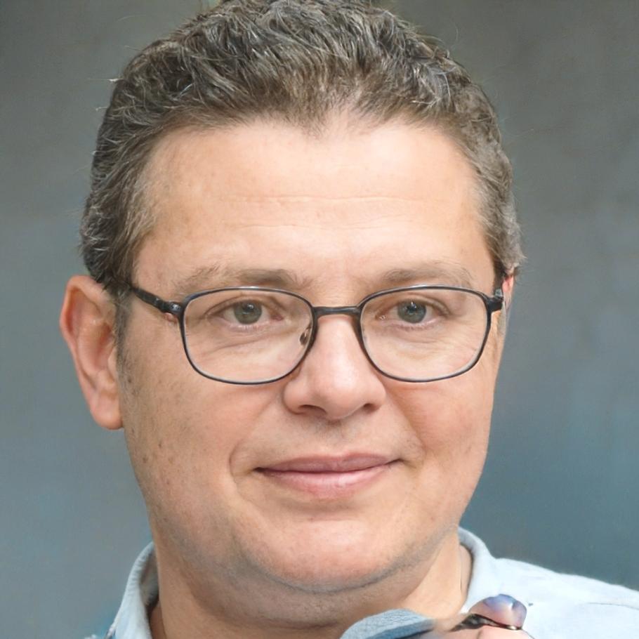 Rizky Pratama - Ahli Floristry Sustainable